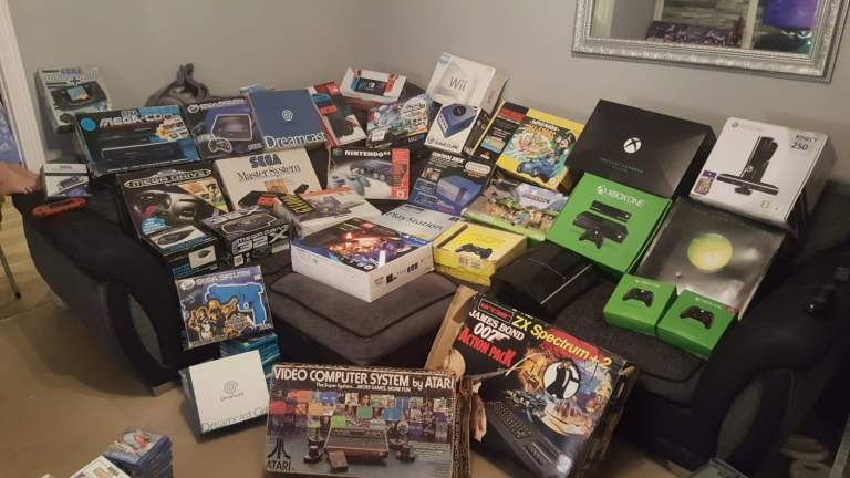 Retro game consoles and games