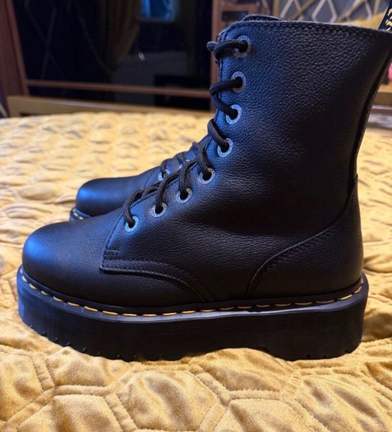 Genuine dr martens jadon soft leather boots size 6