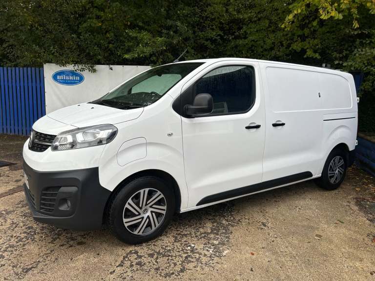 2022 Vauxhall Vivaro 3100 100kW Dynamic 75kWh H1 Van Auto PANEL VAN Electric Automatic