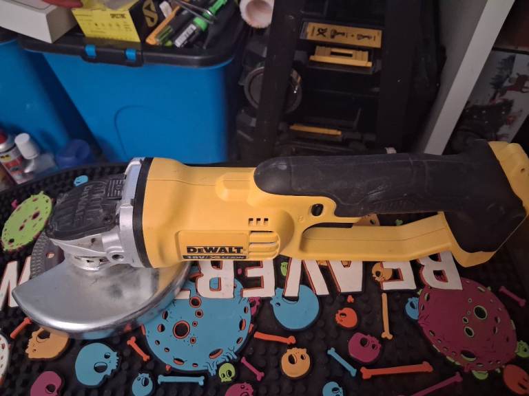 DEWALT Yellow & Black Angle Grinder – Fully Working Condition