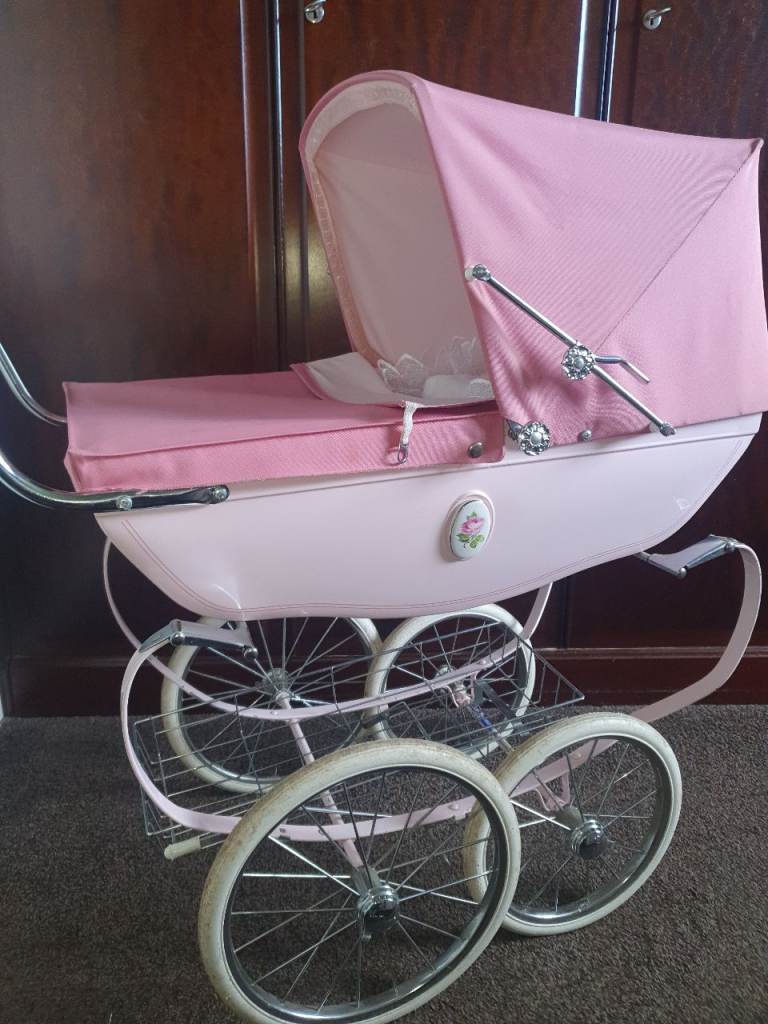 Silver Cross dolls Pram