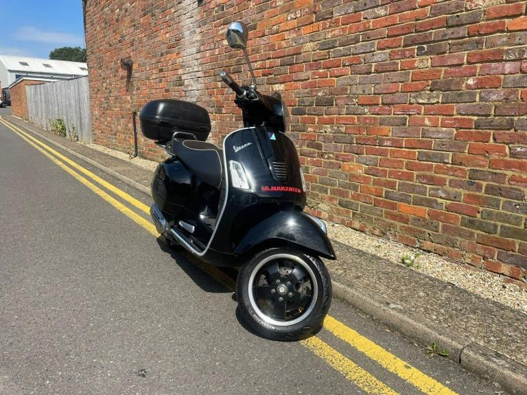 2018 Piaggio VESPA Vespa GTS 125 Super SCOOTER Petrol Manual
