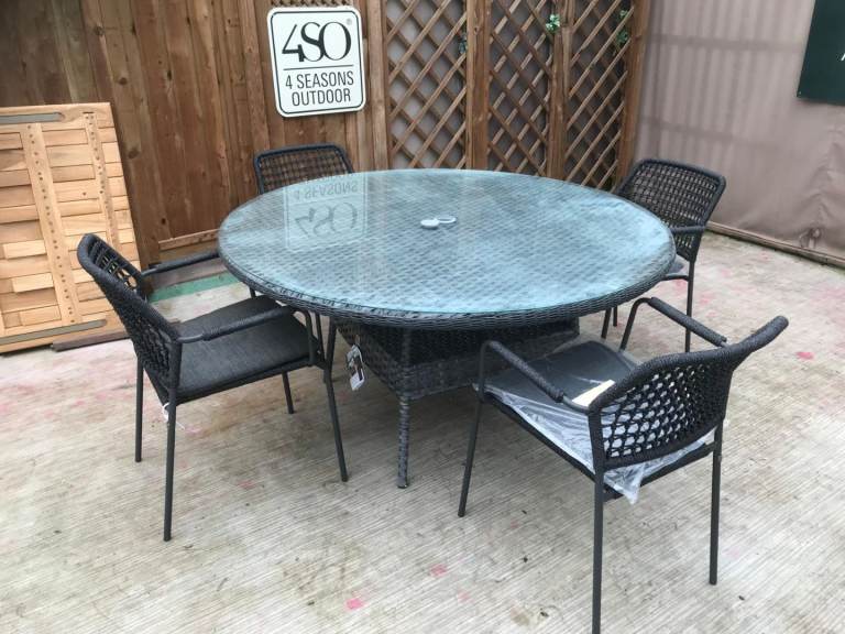 4 seasons outdoors brand new rrp £2025