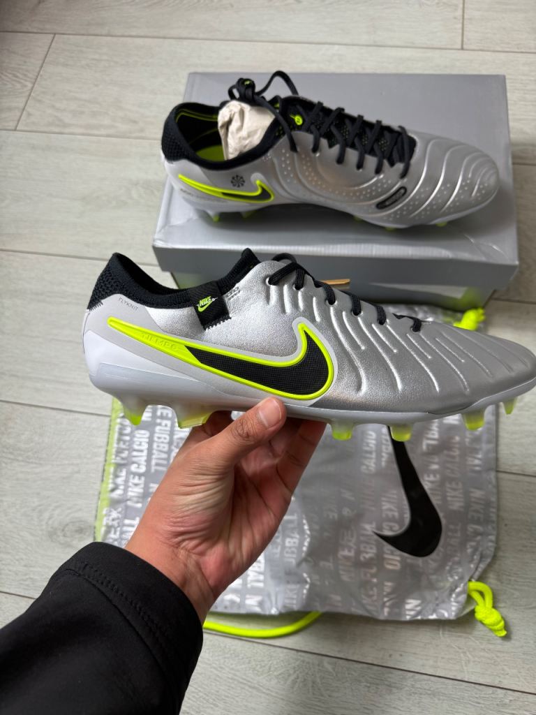 Men’s Nike football Boots