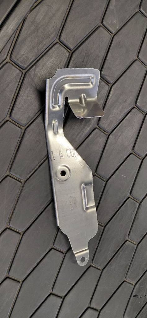 Jaguar XF Sportbrake Front Disc Shields