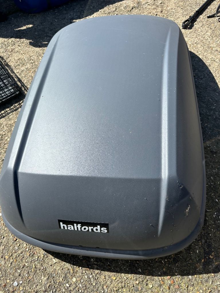 Car top box/roof box