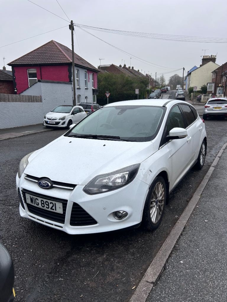 Ford, FOCUS, Hatchback, 2014, Manual, 1560 (cc), 5 doors