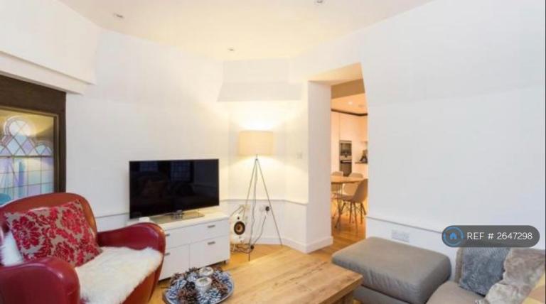 2 bedroom flat in Samuel Baines House, London, SE22 (2 bed) (#2647298)
