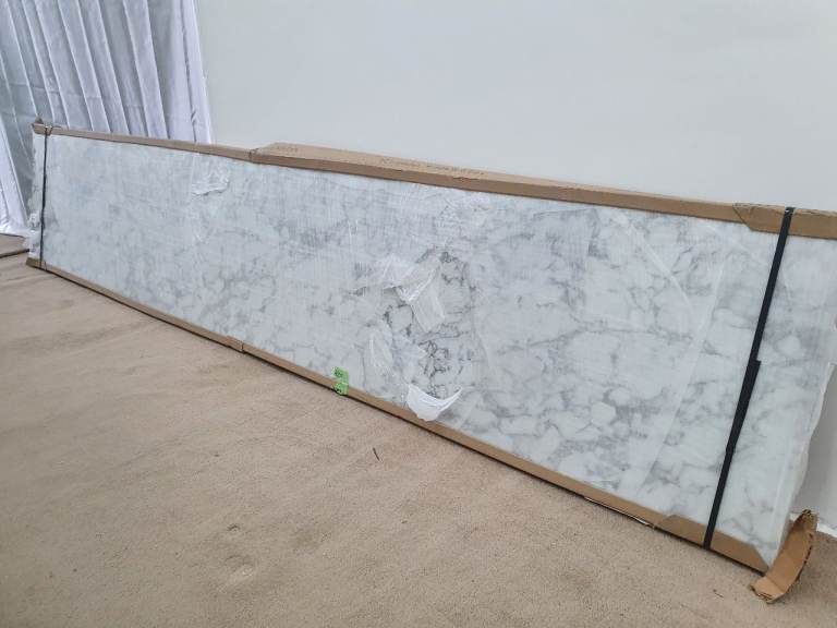 Wren Luxury Laminate Kitchen Worktop & TekWall/Splashback in Vermont - Brand new & priced to clear