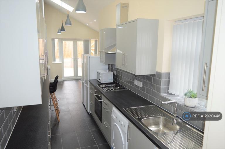 1 bedroom in Gulson Road, Coventry, CV1 (#2930446)