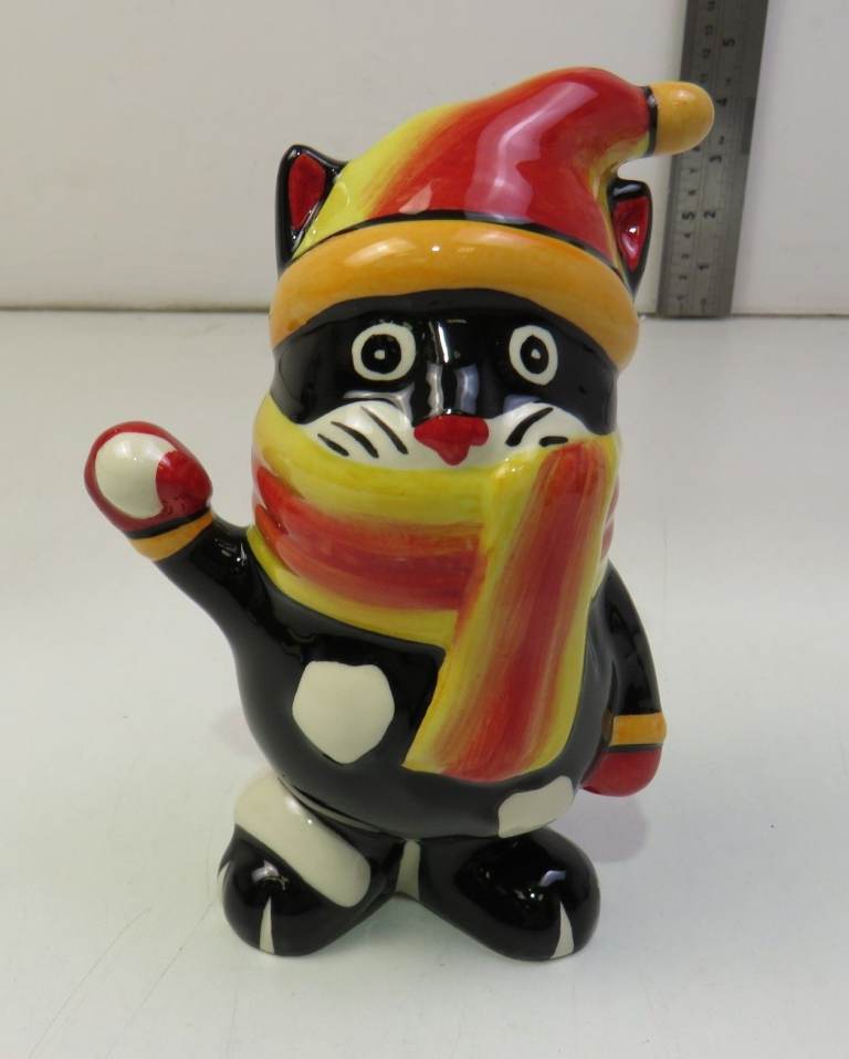 Lorna Bailey Cat Figurine Winter Snowballing