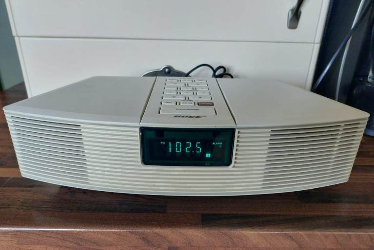 Vintage Cream BOSE Wave Radio!