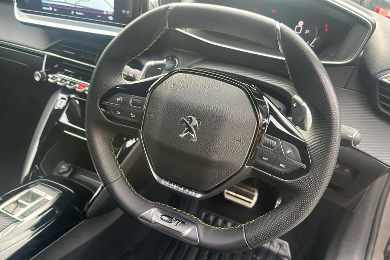  Peugeot 208 1.2 Puretech Gt Hatchback 5dr Petrol Eat Euro 6 s/s 100 Ps Petrol