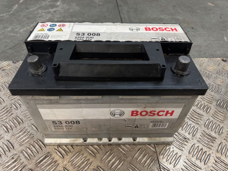 BOSCH S3 008 12 VOLT BATTERY 70AH ITS COME OUT OF A 2011 FORD TRANSIT 