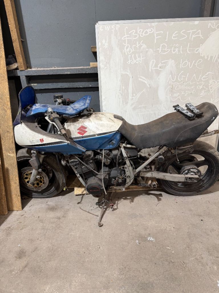 Suzuki GSX750 EF- for parts 