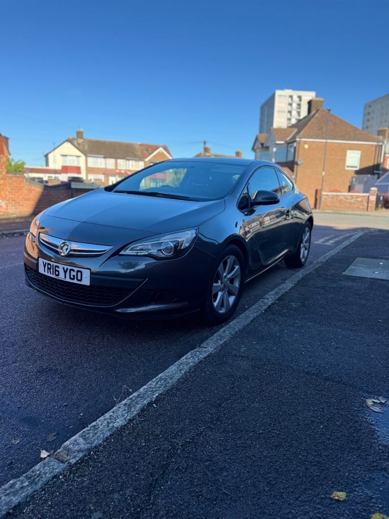 Vauxhall, GTC, Hatchback, 2016, Manual, 1364 (cc), 3 doors