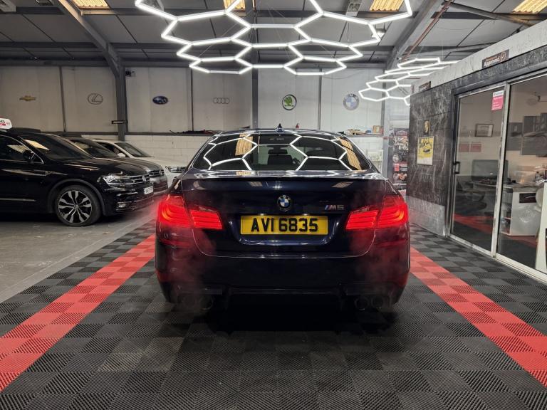 BMW M5 4.4 M5 Saloon 2011