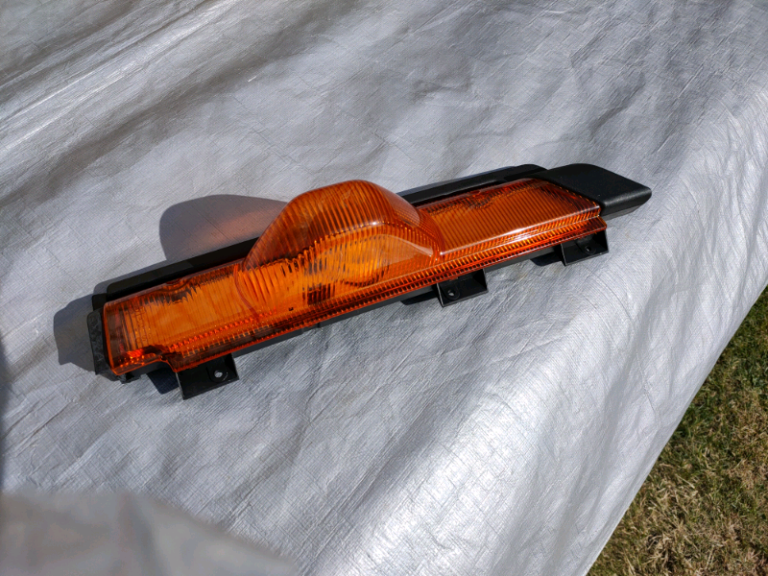 Mitsubishi canter right door indicator unit