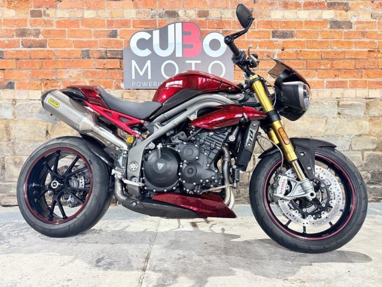 TRIUMPH SPEED TRIPLE 1050 R 2016 16