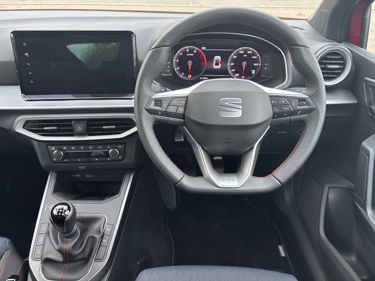 2025 SEAT Arona 1.0 TSI 115 FR Black Edition 5dr Hatchback PETROL Manual