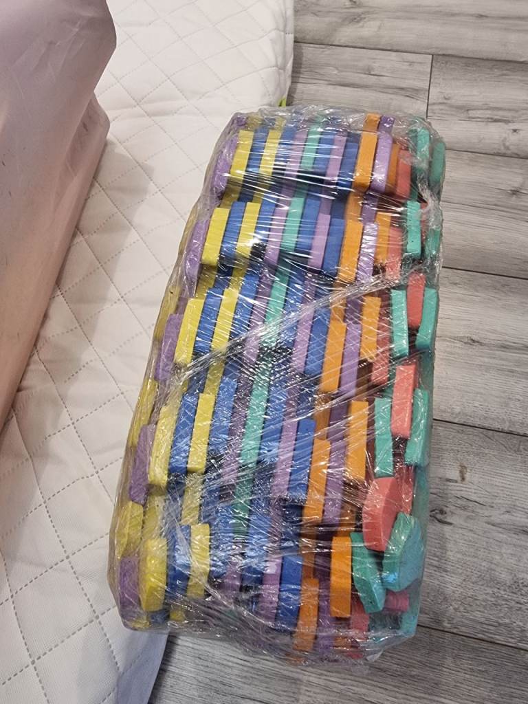 Travel cot for baby/toddler