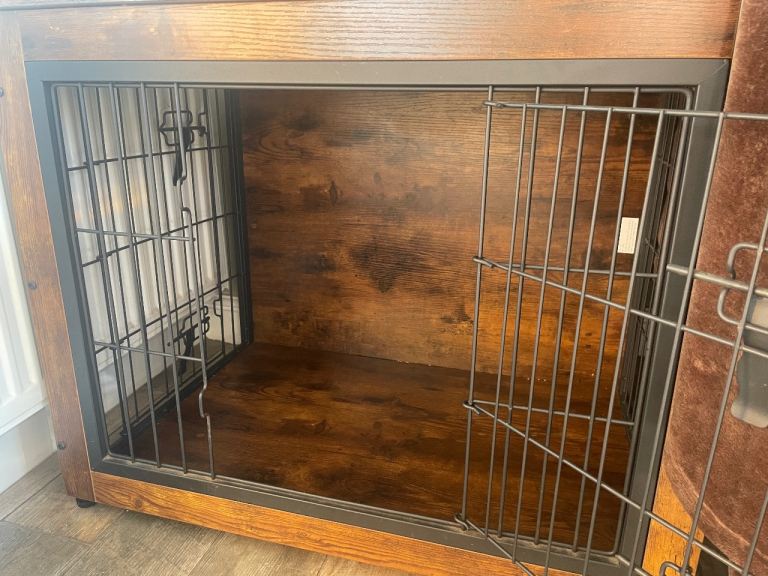As new dog crate 