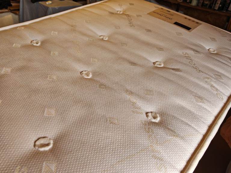 Orthro Deluxe single spung mattress 