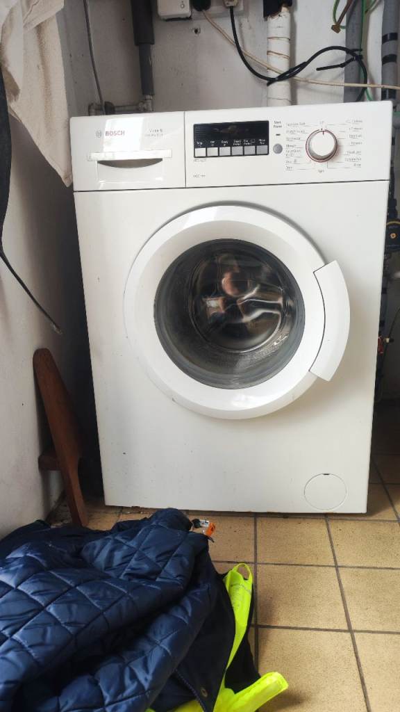 Bosch Washing Machine – Good Condition, White