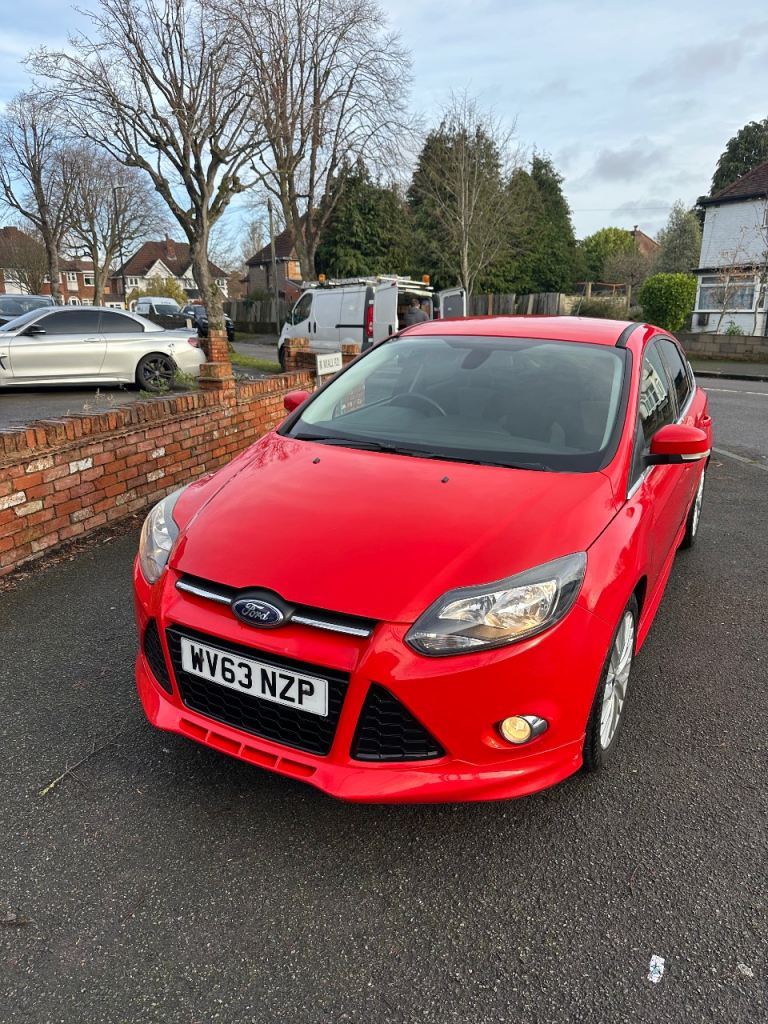 Ford, FOCUS, Hatchback, 2013, Manual, 998 (cc), 5 doors