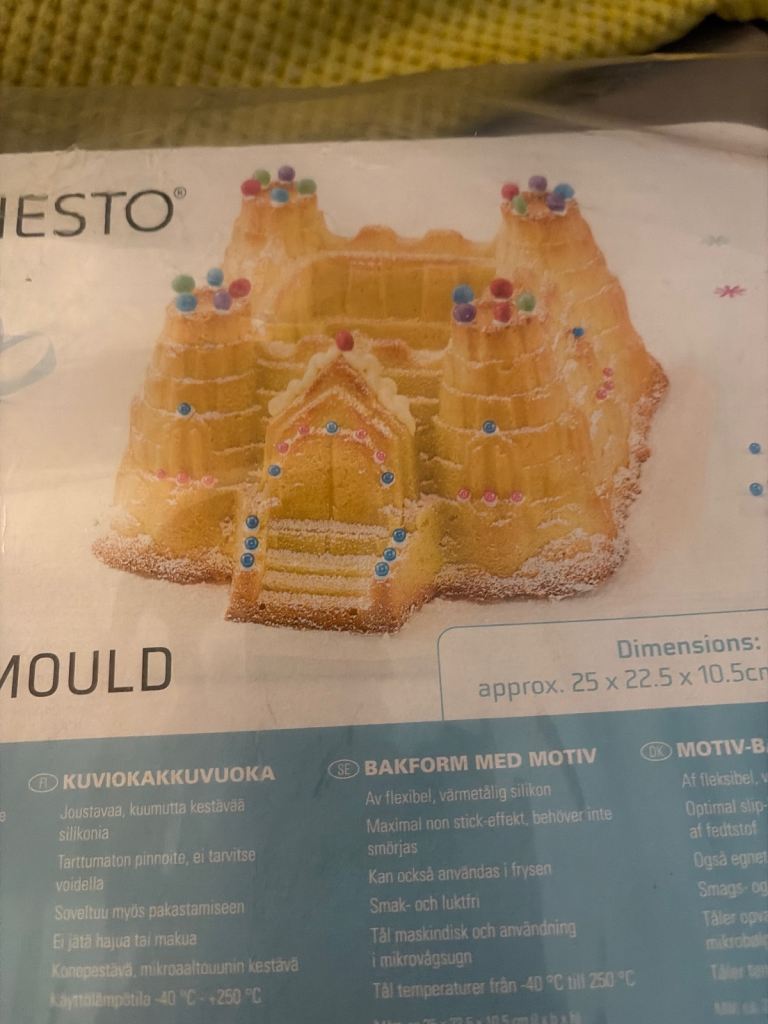 ERNESTO Sandcastle Baking Mould - New, £7.00 for Sale in Runcorn, Cheshire