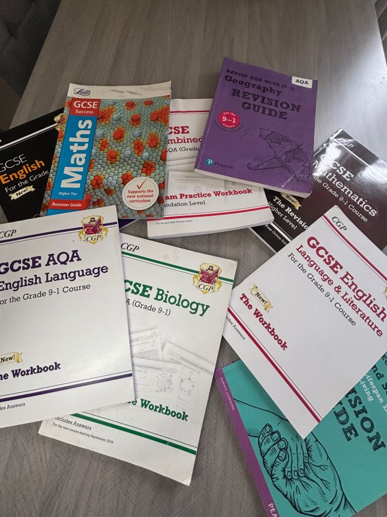 Revision guide and exam exam practice workbook GCSE