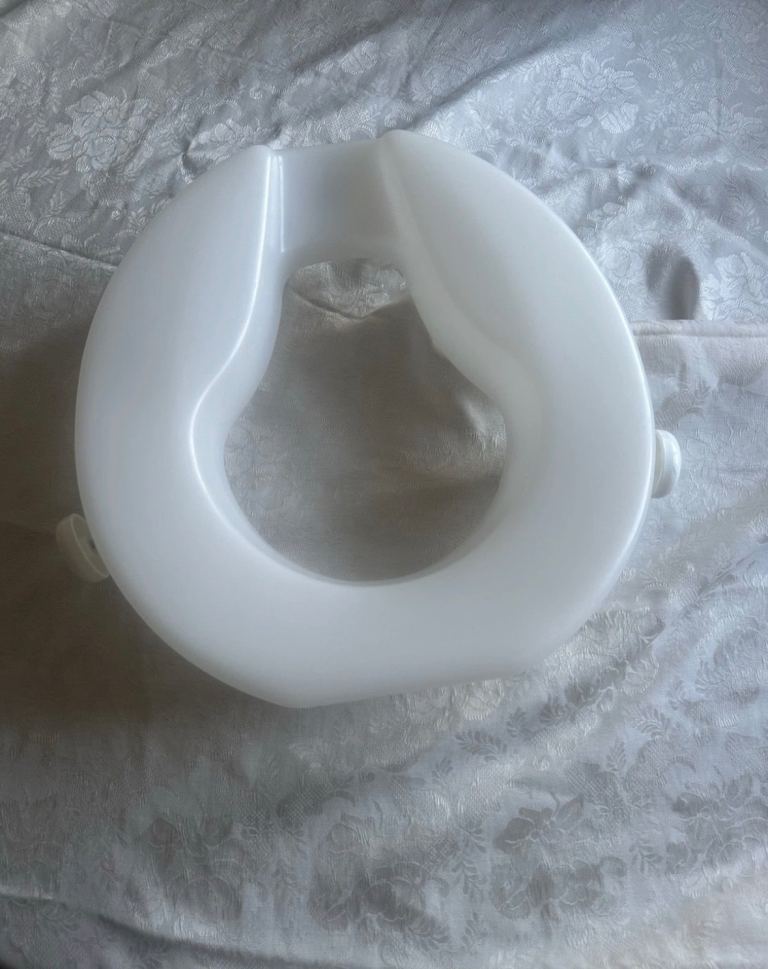 Raised Toilet Seat Aid - White, Good Condition