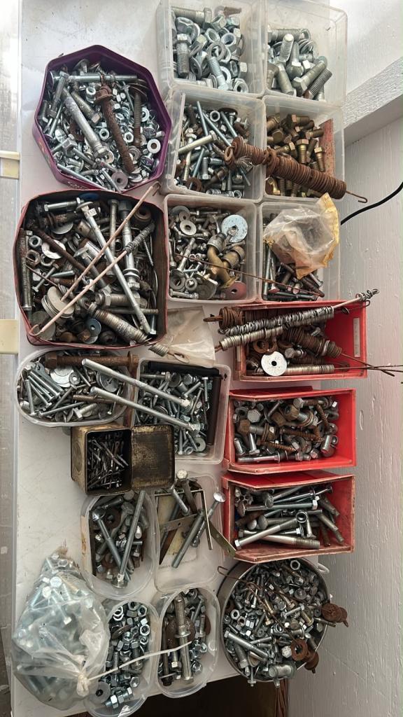 Job lot - nuts & bolts 