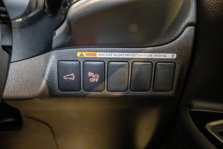 2017 Mitsubishi Outlander 2.0h 12kWh 4h SUV 5dr Petrol Plug-in Hybrid CVT 4WD Euro 6 (s/s) (200 p...