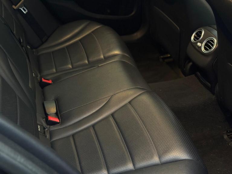 2015 Mercedes-Benz C Class 2.1 C220d AMG Line (Premium Plus) 7G-Tronic+ Euro 6 (s/s) 4dr SALOON D...