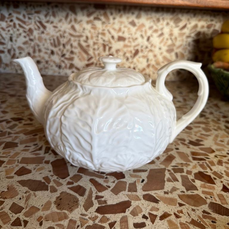 Wedgewood Tea pot 