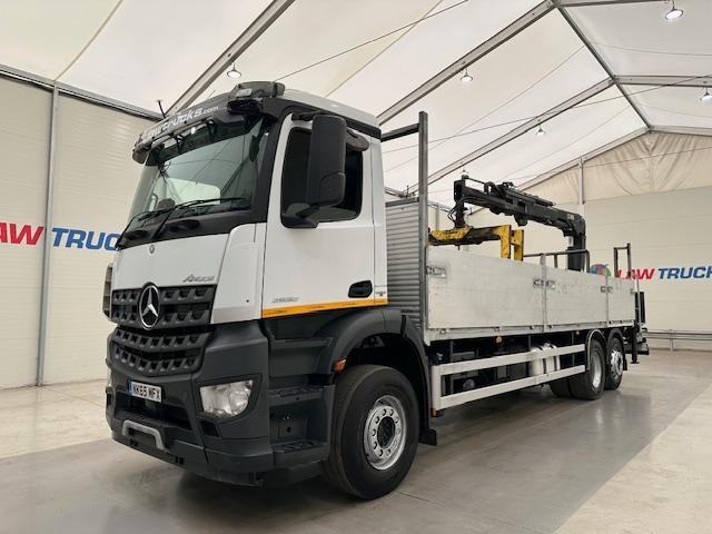 Mercedes Actros 2532 6x2 Rear Lift Brick Grab