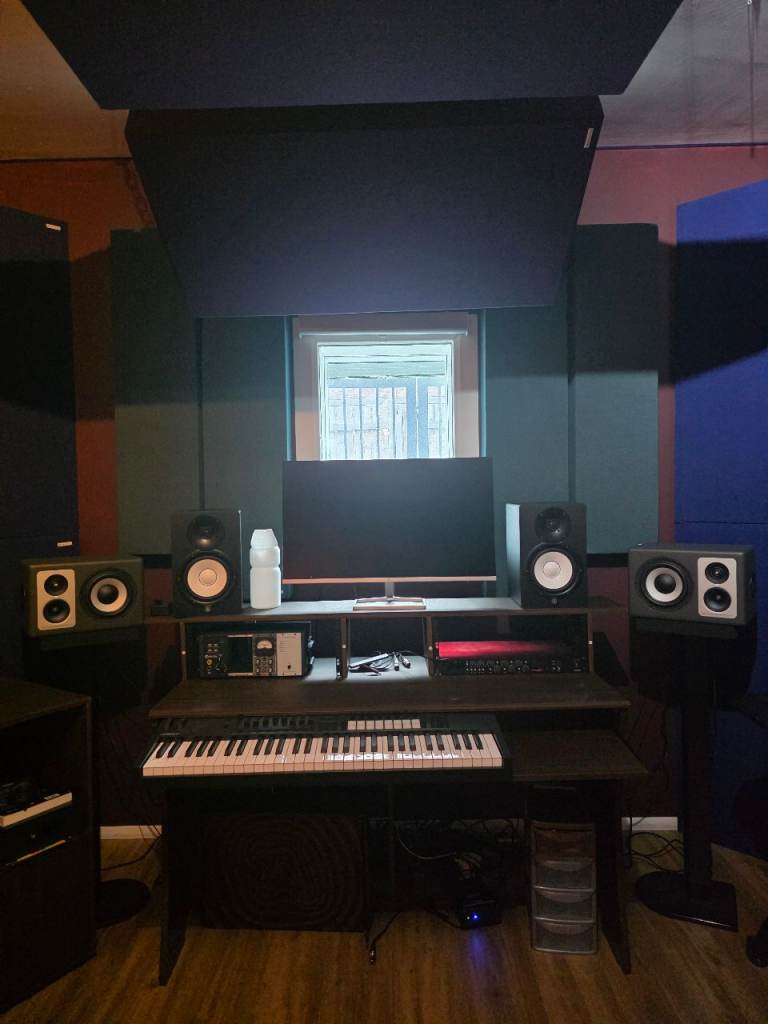 Studio Desk with Keyboard Tray and Monitor Stands – Good Condition