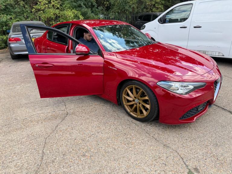 2017 Alfa Romeo Giulia 2.0 TB 280 Veloce 4dr Auto SALOON PETROL Automatic