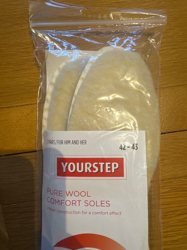 2 pairs of wool insoles - size 42 to 43