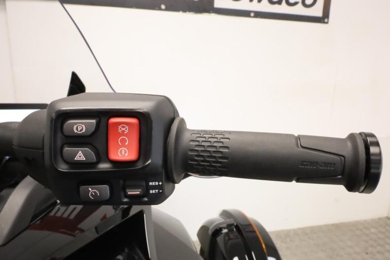 NEW 2025 75 REG CAN-AM SPYDER F3-S SEMI AUTOMATIC TRIKE - GREAT SPEC