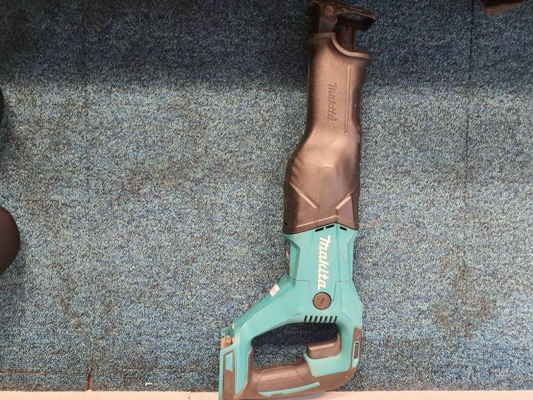 Makita DJR184 18V Cordless Reciprocating Saw 