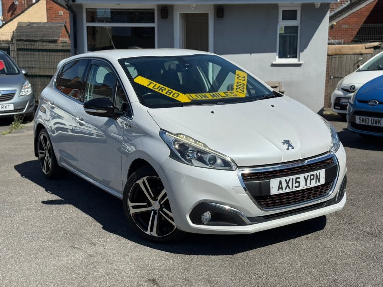 2015 Peugeot 208 1.2 PureTech 110 GT Line 5dr HATCHBACK Petrol Manual