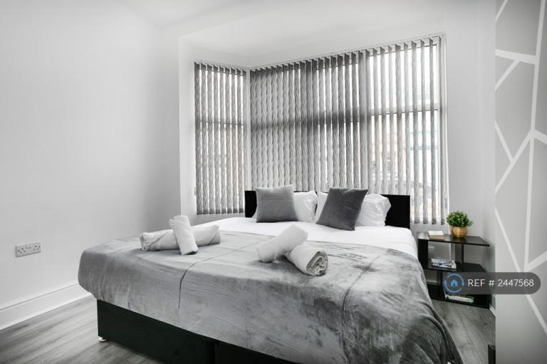 5 bedroom house in Chaucer Street, Leicester, LE2 (5 bed) (#2447568)