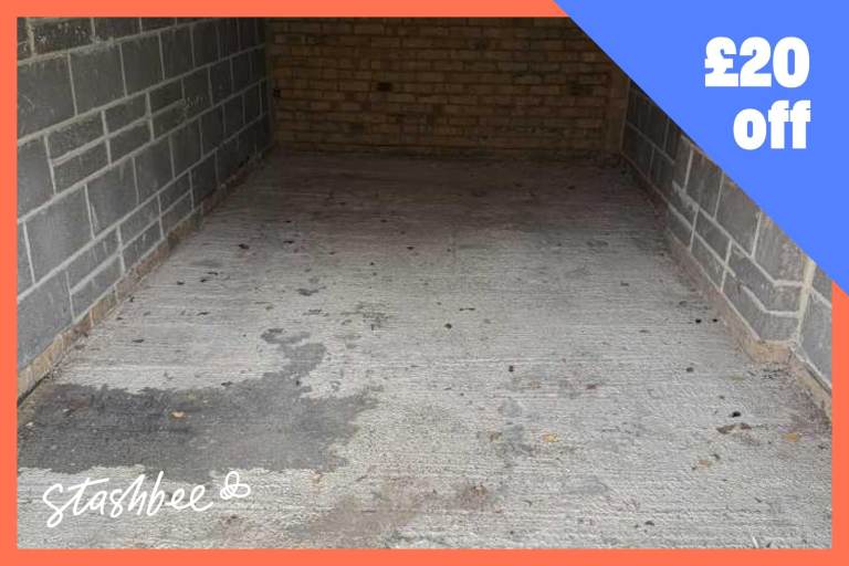 Garage to rent in Northwood (HA6) | Stashbee
