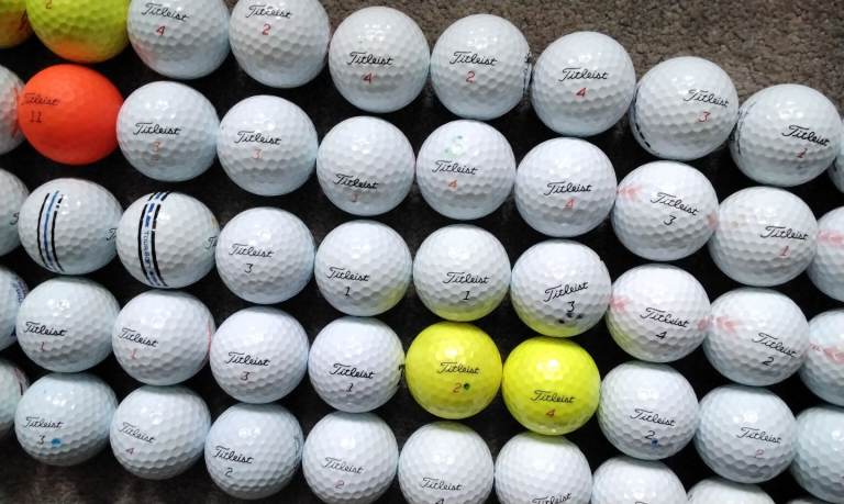 LOT of 50 TITLEIST GOLF BALLS in EXCELLENT CONDITION for PLAY.
