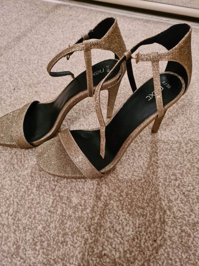 Brand new NEXT sparkly gold heels (size 5)