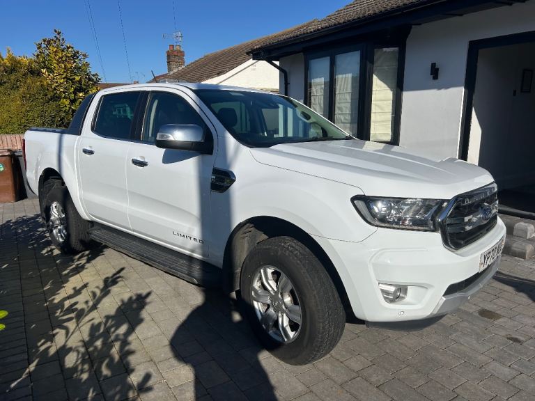 AUTOMATIC FORD RANGER LIMITED 2020 70 REG IMMACULATE CONDITION DRIVES PERFECTLY NO VAT