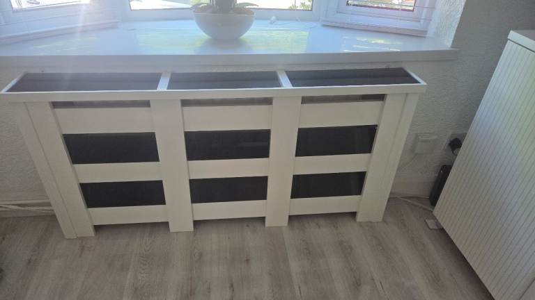 Radiator cover