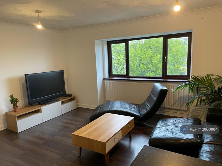 1 bedroom flat in Brunel Court, Swansea, SA1 (1 bed) (#2800884)